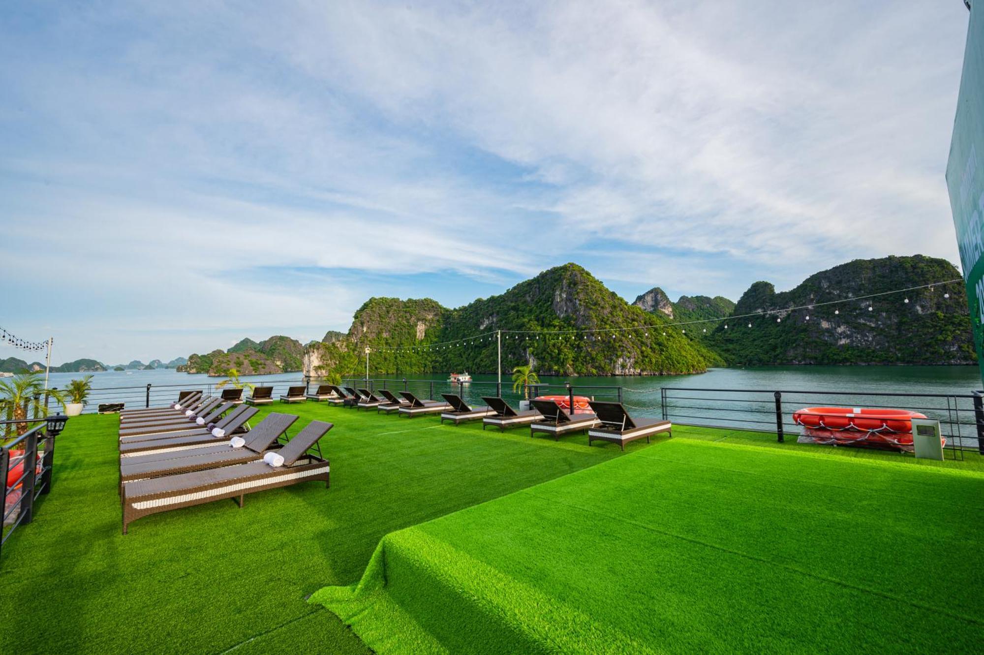 Velar Of The Sea Hotel Ha Long Bagian luar foto