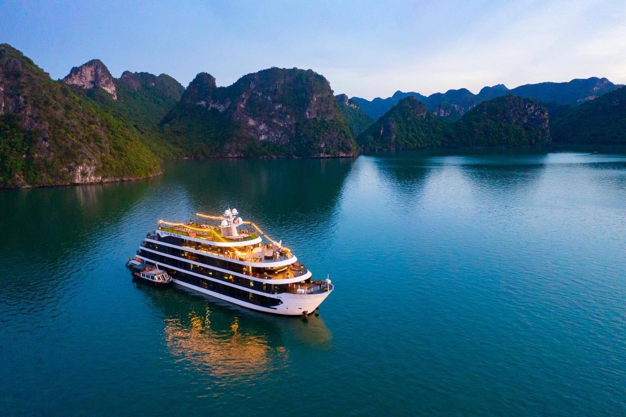 Velar Of The Sea Hotel Ha Long Bagian luar foto