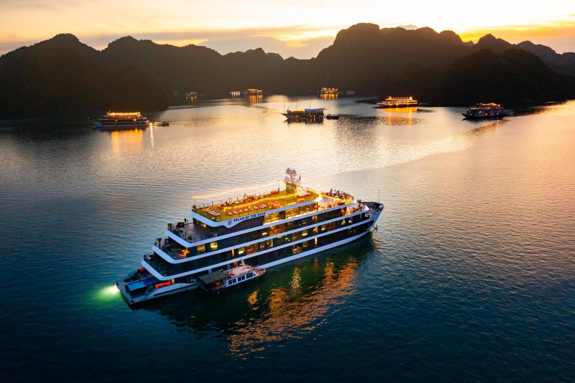Velar Of The Sea Hotel Ha Long Bagian luar foto