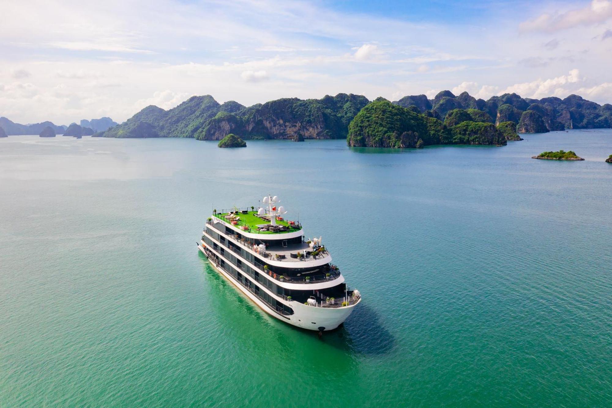 Velar Of The Sea Hotel Ha Long Bagian luar foto