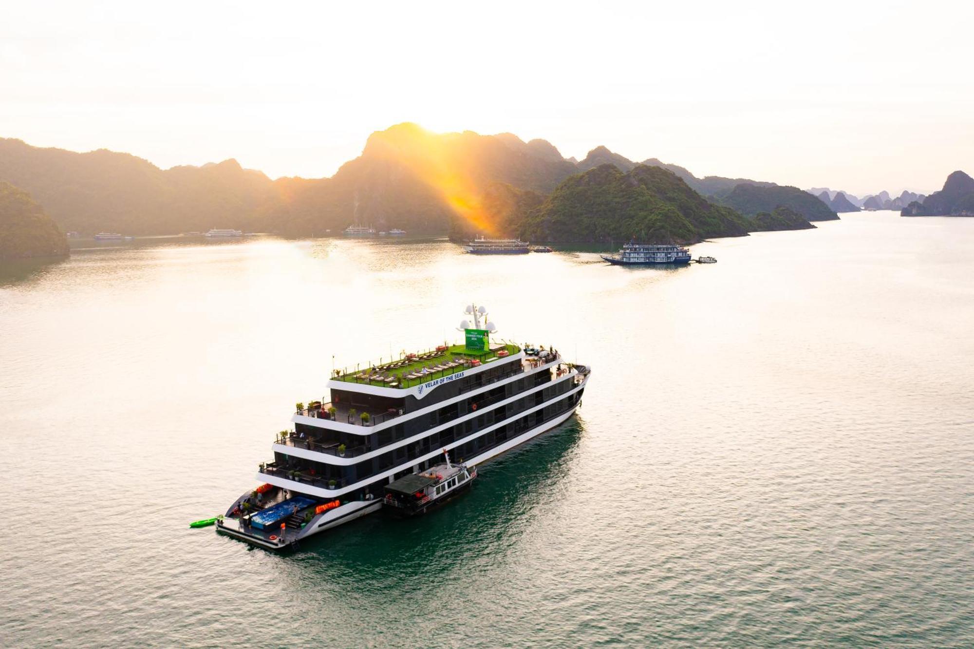 Velar Of The Sea Hotel Ha Long Bagian luar foto